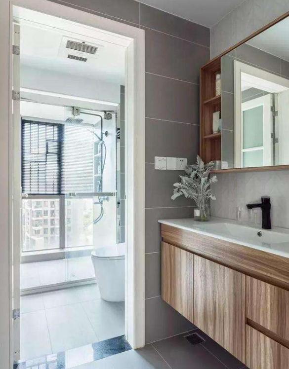 ▲家里人多，只有一个卫生间不够用怎么办？教你一招，人再多也够用