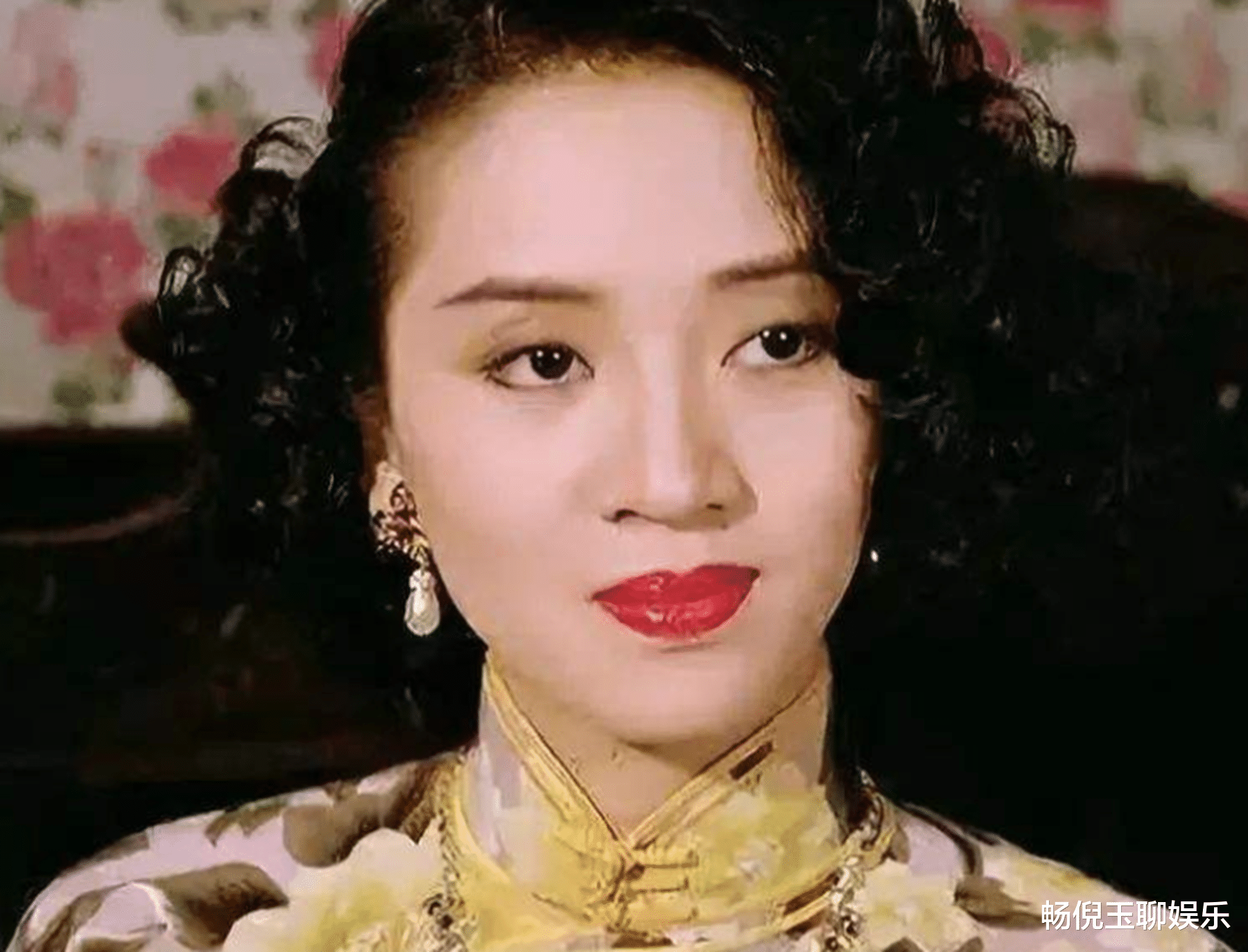 梅艳芳|整容十几次变“梅艳芳”，疯狂捞金月入十万，刘德华见她失控大哭