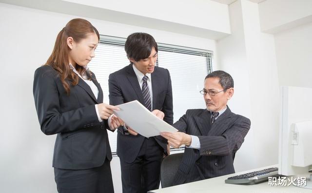 |如何与领导相处舒服又加分？别太老实，情商高手都懂“三大三小”