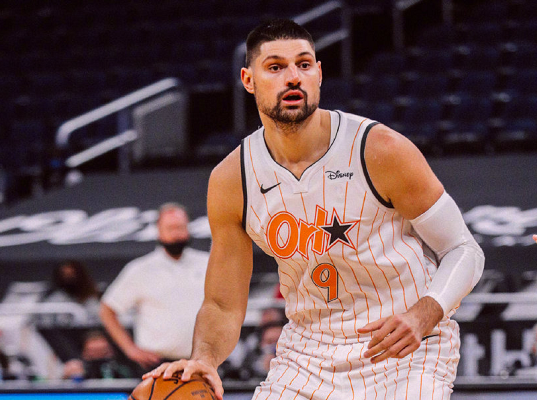 魔术队|就在今天，一项前无古人的NBA纪录，被一位白人中锋完成了！