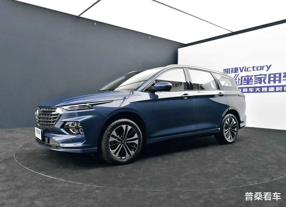 五菱|五菱造出平民高端车！豪华座舱+6座，1.5T仅8.98万，舒适堪比GL8