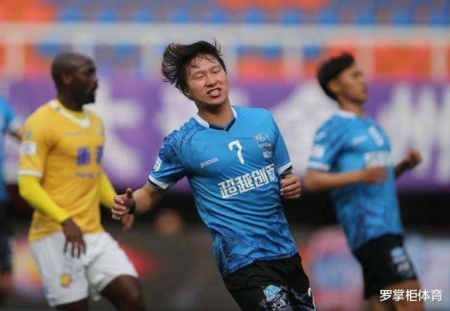 「上海申花」官宣！申花喜添一员本土猛将，蓝白争霸赛攻入一球做见面礼！