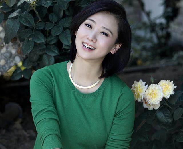 豪门■嫁豪门就属她最惨，被抛弃还被逼净身出户，如今48岁过成这样