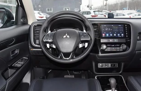 大众途昂|落地16万喜提三菱欧蓝德，行驶2600公里后，车主：不后悔！