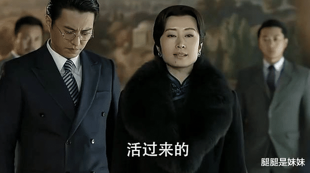 「刘敏涛」被刘敏涛“新”发型美哭了, 剪款短发减龄又气质, 43岁嫩回23岁