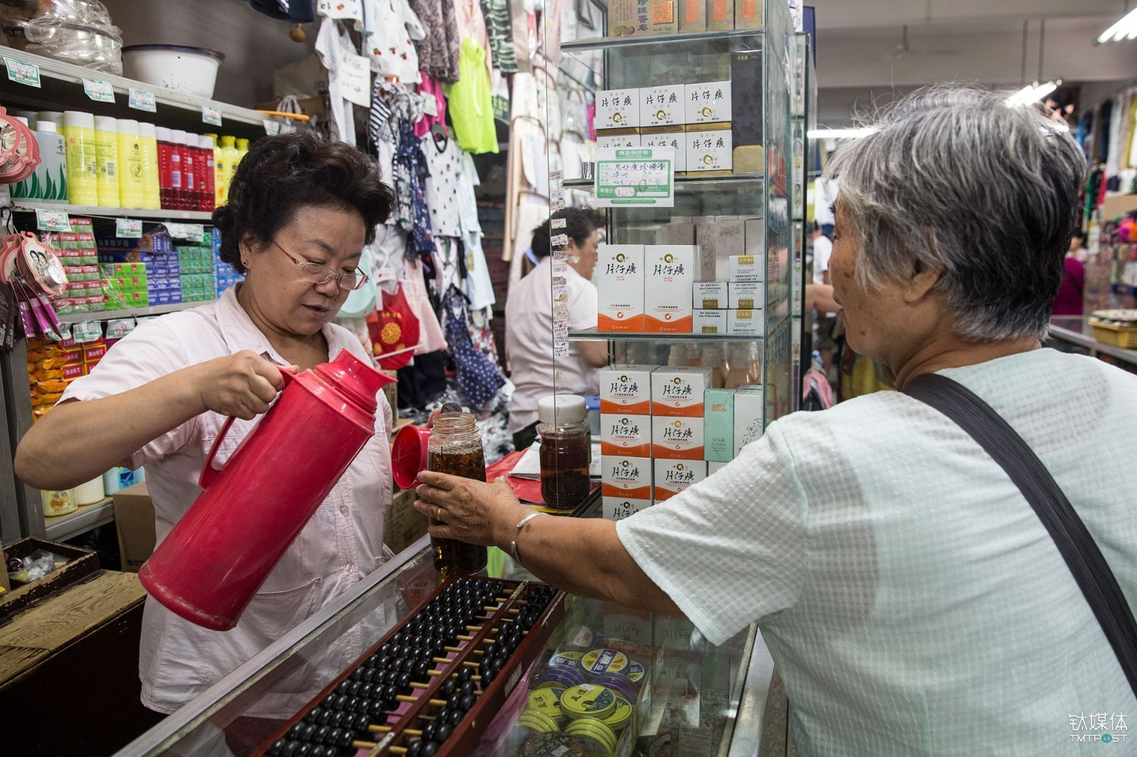 乘风随我行 寻觅最地道的老北京，重温回不去的童年，来场时光倒流的“穿越”