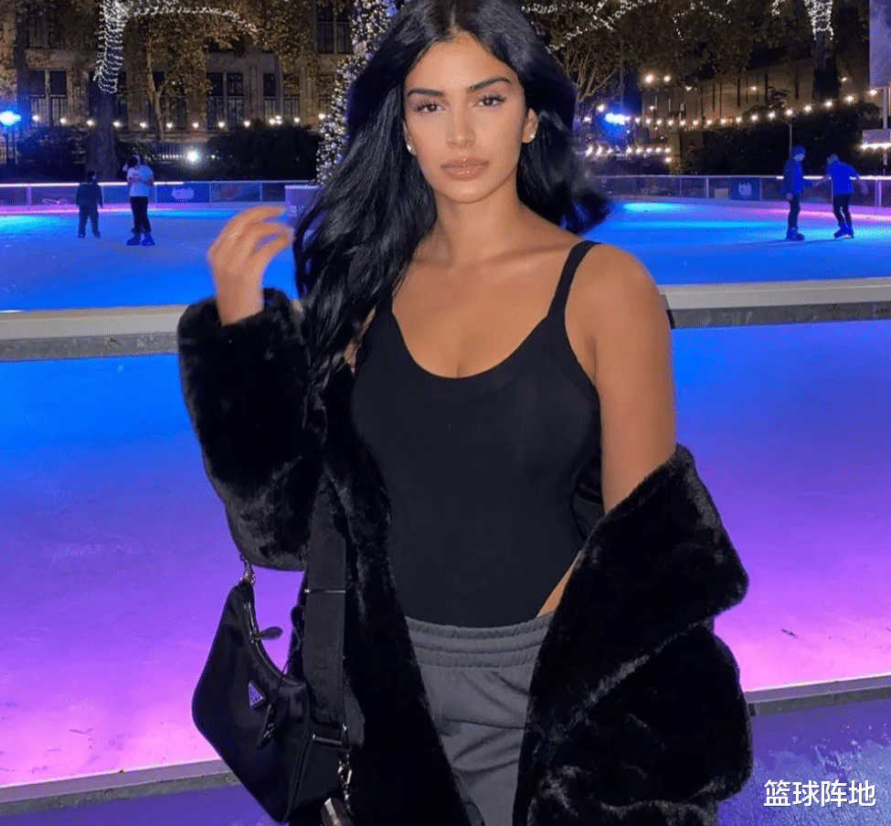 勇士队：恭喜勇士王朝没影响！KD又点赞，尼克斯悍恐遭疯抢，火箭机会来了