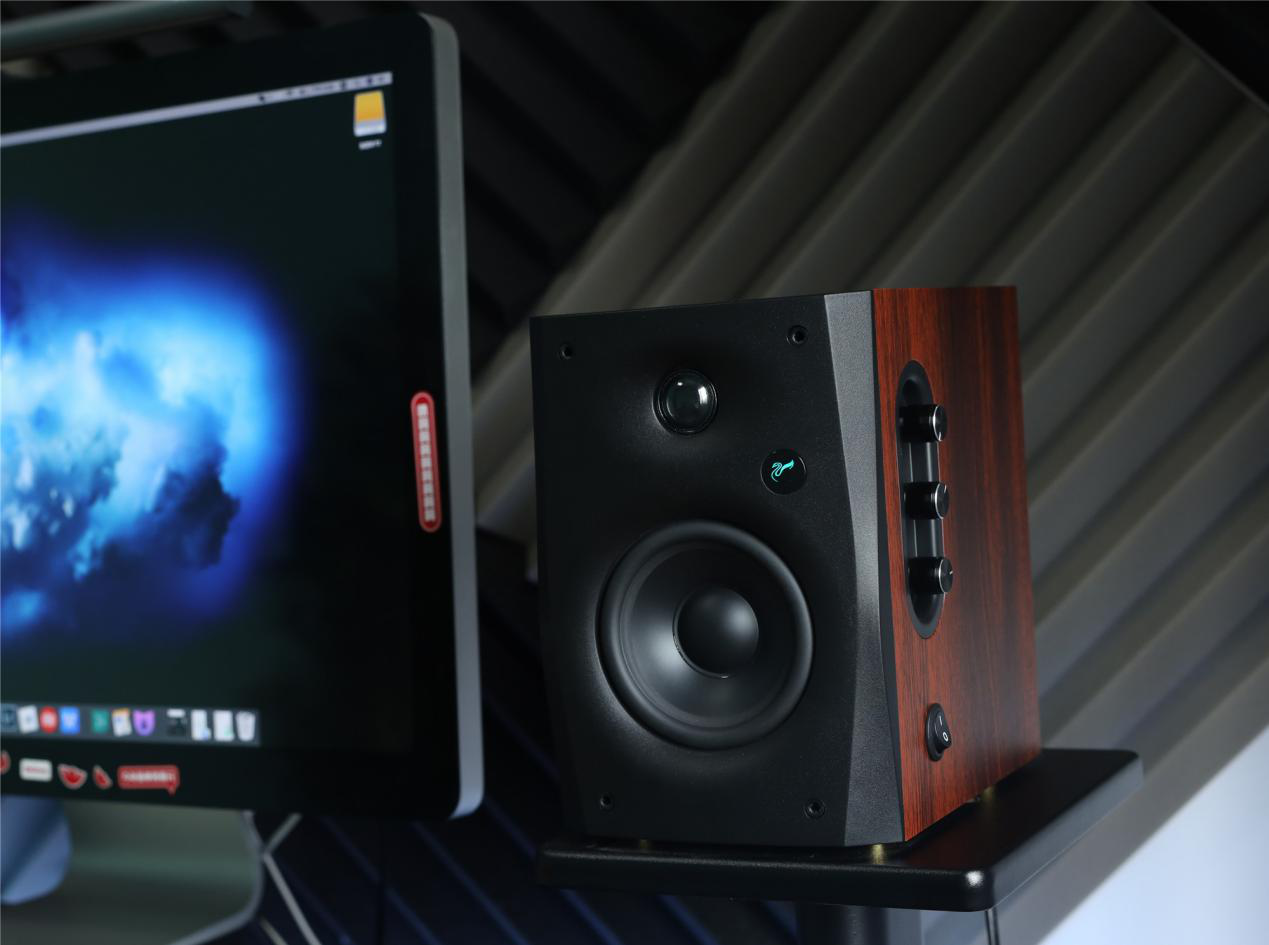 红米手机|只要580 桌面音箱就选它 惠威HiVi-Swans D1100体验