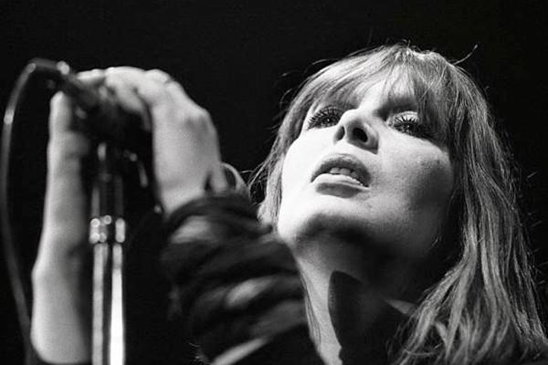 安迪·沃霍尔:唱片封面流行背后竟衍生出服饰变革,音乐已成为潮流文化输出主力