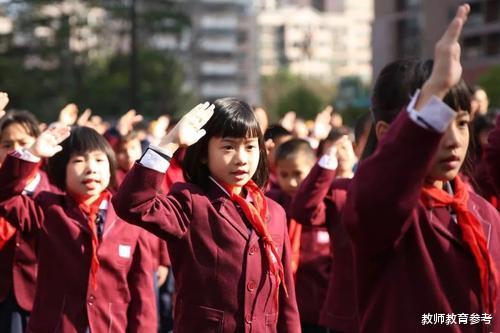 『教育部』学校将全面迎来开学潮,教育部又连发三条通知,给家长吃了定心丸