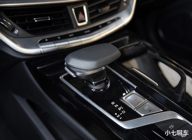 [吉利博瑞]吉利打造“实力派”B级车，车长近5米，油耗5.8L，比迈锐宝XL好看