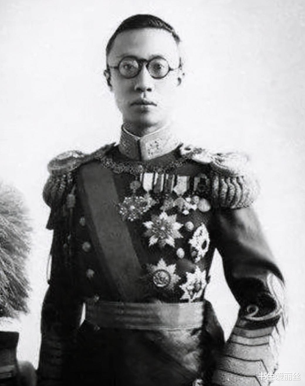 唐太宗|老人留下传家宝,被丢粪筐15年,后人无偿捐献,现价值10个亿