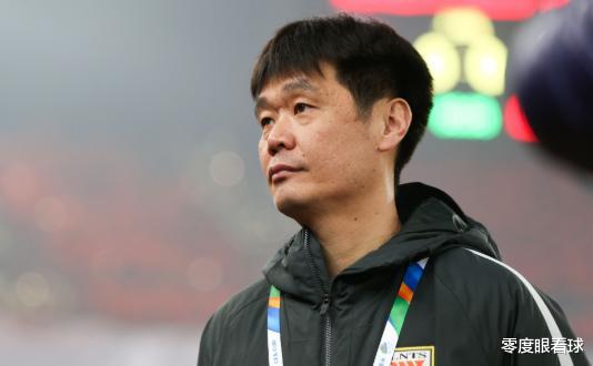 山东鲁能|鲁能为何要突然换掉主帅李霄鹏？知名记者爆出最真实原因，鲁能也很无奈