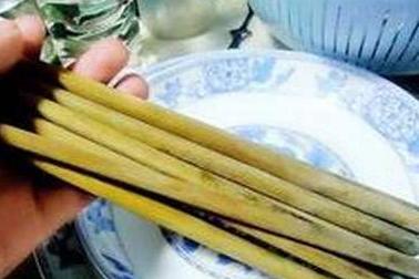 肝脏|肝不好，晨起会有4种表现，养肝谨记：少吃3物，做好3件事