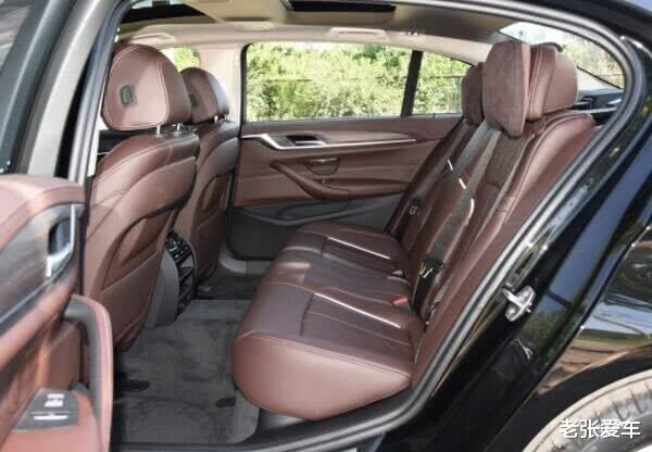 #宝马5系#开出去比A6L有档次，一年卖出16.4万辆，新车连跌7万，迷倒一片
