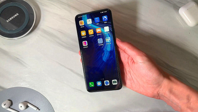 华为手机|正在用这四款华为手机的用户，下部手机还选华为吗？