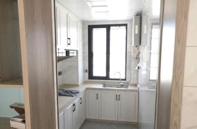 |新房的硬装和柜子花了15万左右，效果给人很踏实，有归属感！