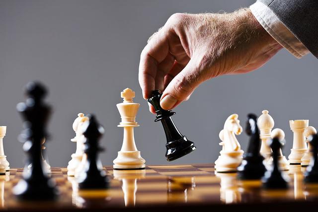 钉钉|当「钉钉」变成集团军，为何腾讯会议和企业微信还是「独立团」？