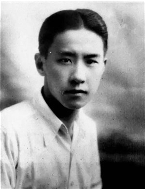 袁克文|他们年少相恋,新婚之夜来的却是男友47岁父亲,最终生下5位子女