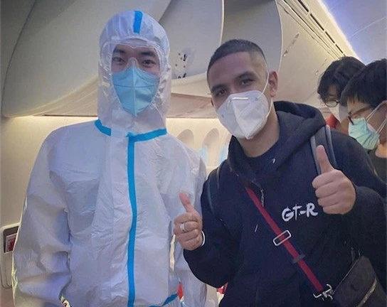 中超■中午12点！中超球员同航班出现突发状况，联赛取消成大概率事件