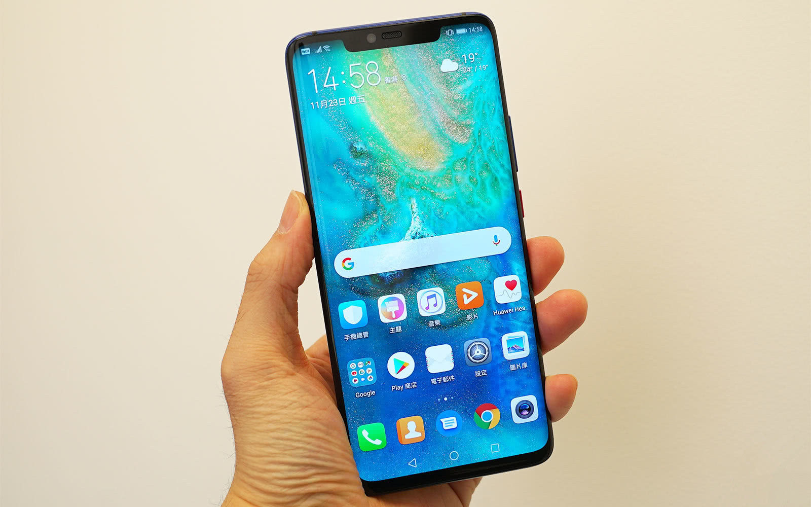 「mate20」最值得买的华为旗舰，2K曲面屏+3D人脸+8GB跌至2999！