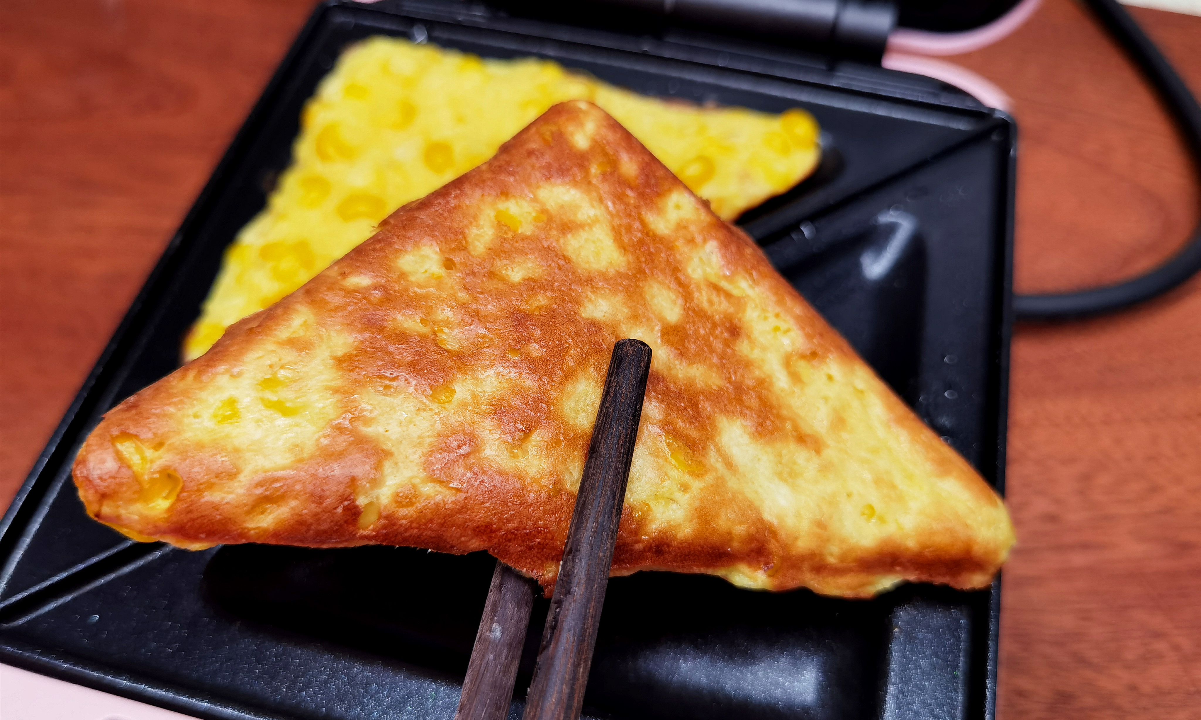 玉米|早餐吃它,儿子从不赖床,一周吃五次,3分钟就出锅,我特乐意做