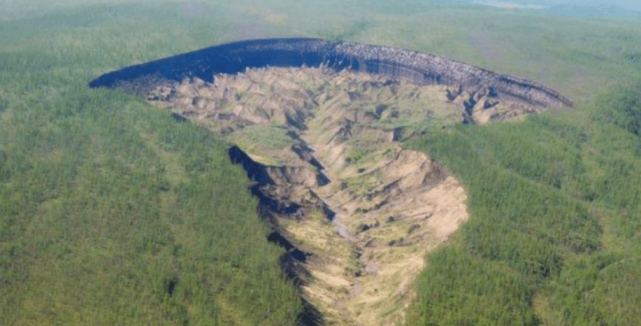 [犀牛]俄罗斯“地狱裂纹”：曾发现许多灭绝生物，其中一种万年前生物复活！