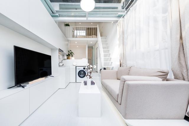 :一家3口住20㎡,全家染上怪病,枕头上都是水,纸巾落一地