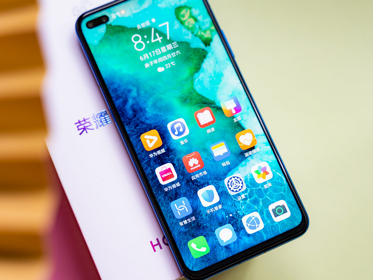 华为荣耀▲给父亲换手机,选了搭载麒麟990的荣耀play4pro