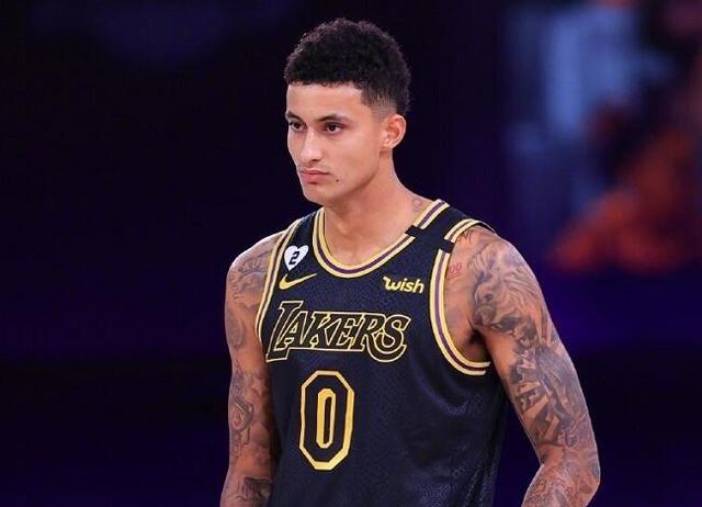 湖人队|4项联盟第一，5项联盟第二！湖人全面摊牌，三分大队好聚好散吧！