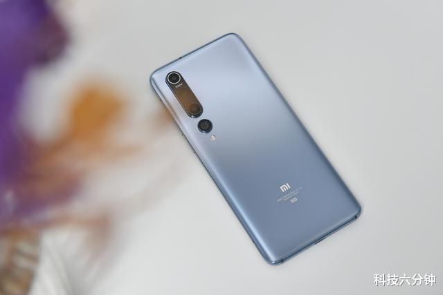小米科技|从4299降至3579，从高端市场跌至中端市场，网友：价格更感人了