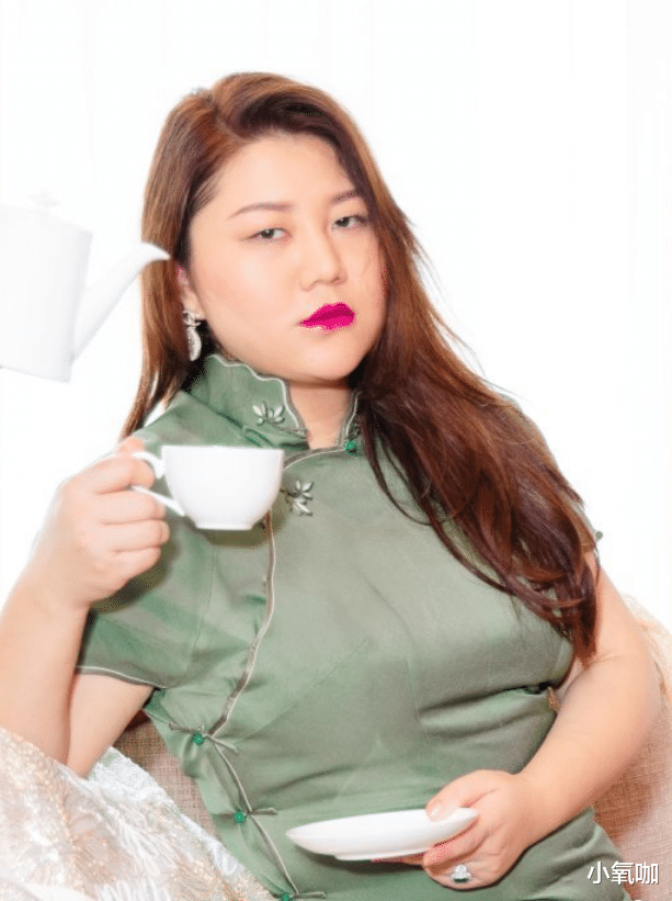 杨天真|杨天真“切胃”后堪称整容，近照瘦身明显，美到开挂似胖版范冰冰