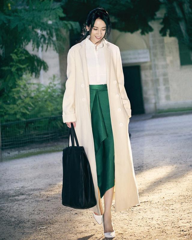 穿衣搭配|中年女性不想显老,这5个方面要讲究,摆脱\中年感\毫不费力