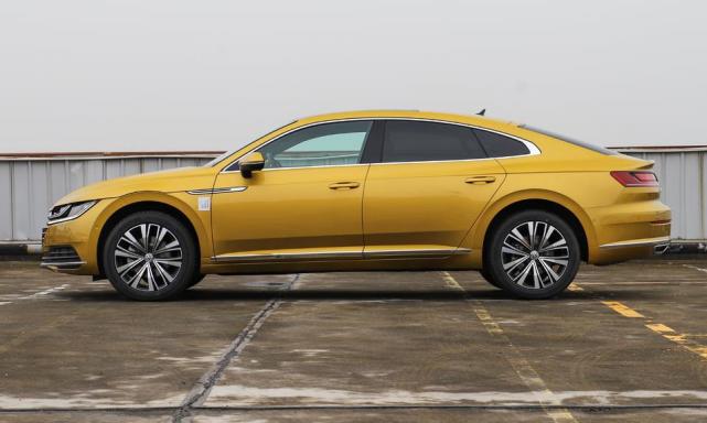 大众CC|为了销量直降5.1万,无框车门,2.0T+7DCT,买啥雅阁、凯美瑞