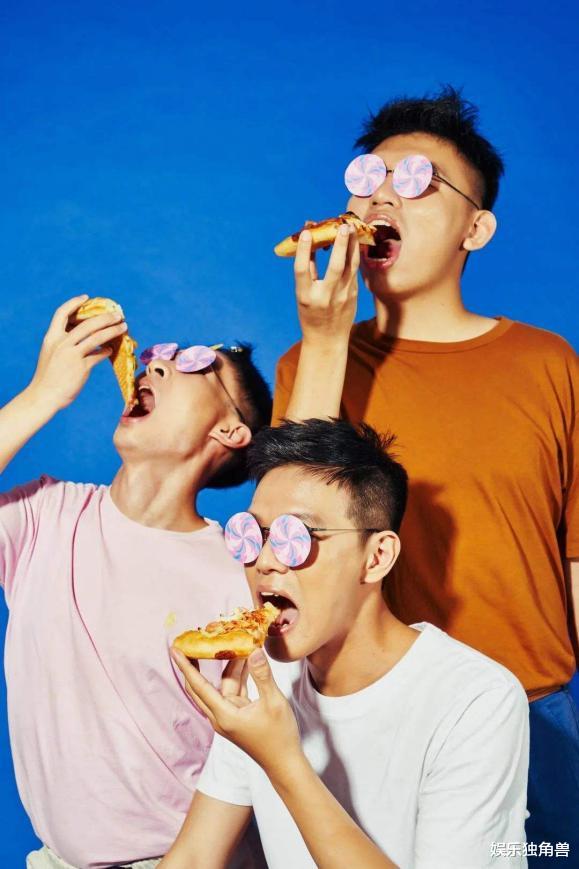 椅子乐团|对话左右、超级斩、椅子乐团……“乐夏”里的城市乐队地图