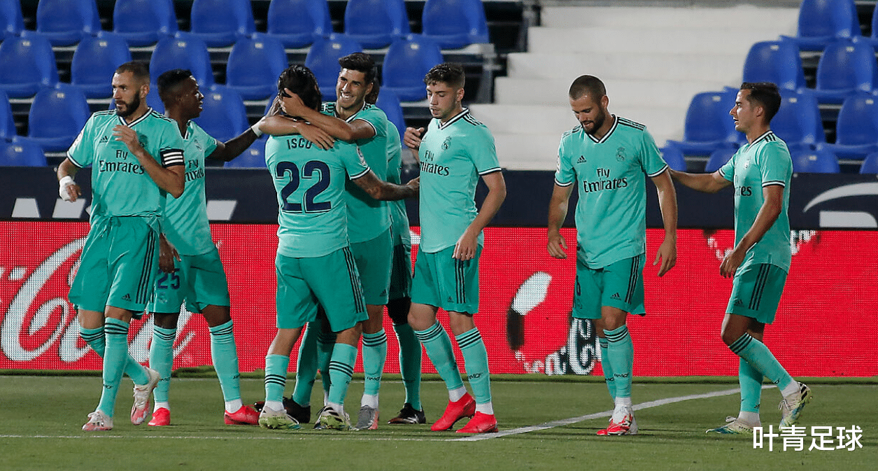 曼联|最值钱的足球队:巴萨40亿美元第2 曼联38亿第3 榜首无悬念