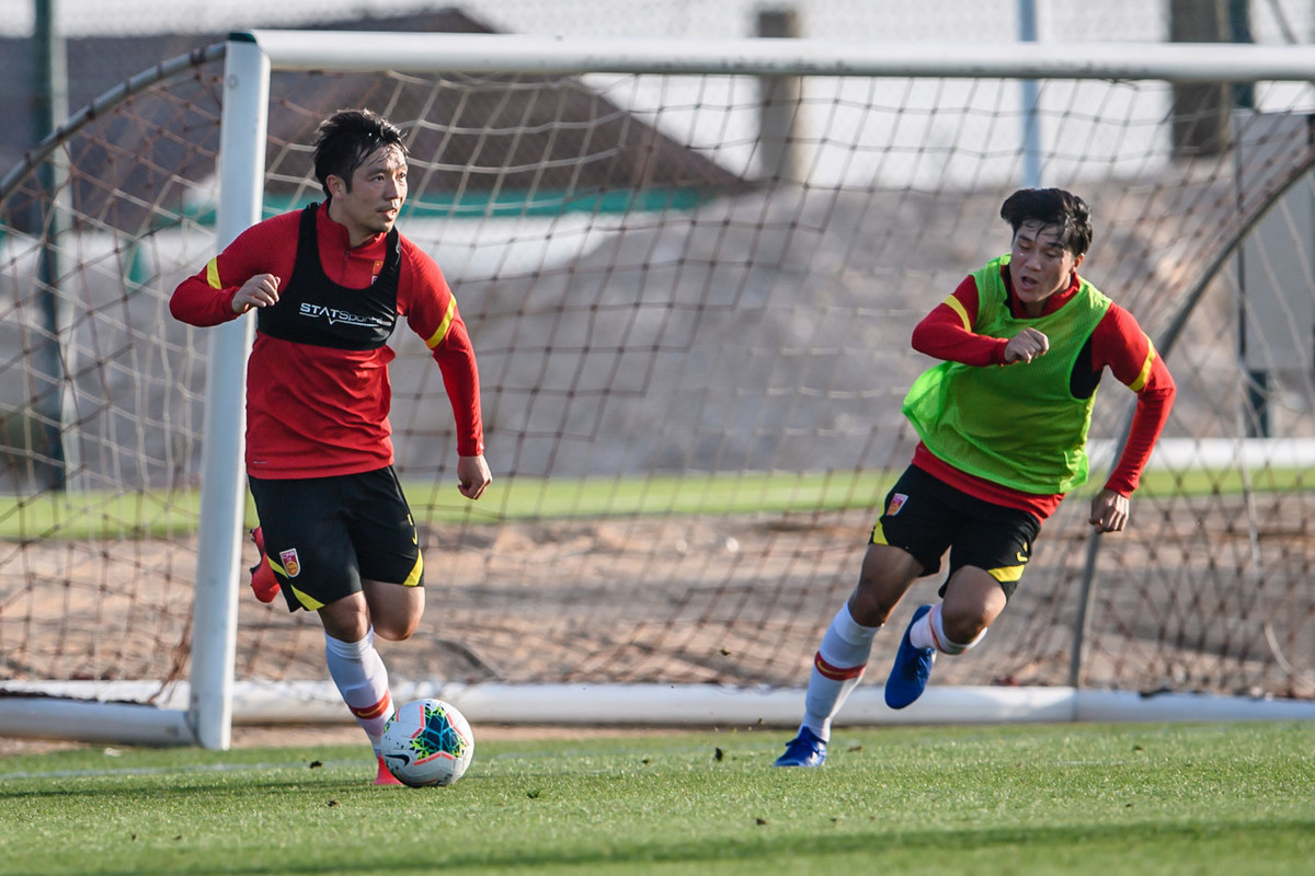 【国足】李铁麾下3名10号型中场，谁才是国足真正核心？球衣号码给出答案