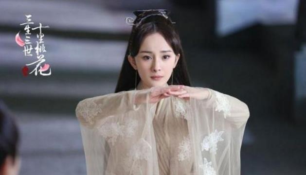 「赵丽颖」赵丽颖杨幂霸屏时代已过去，她才是未来的收视女王，演一部红一部