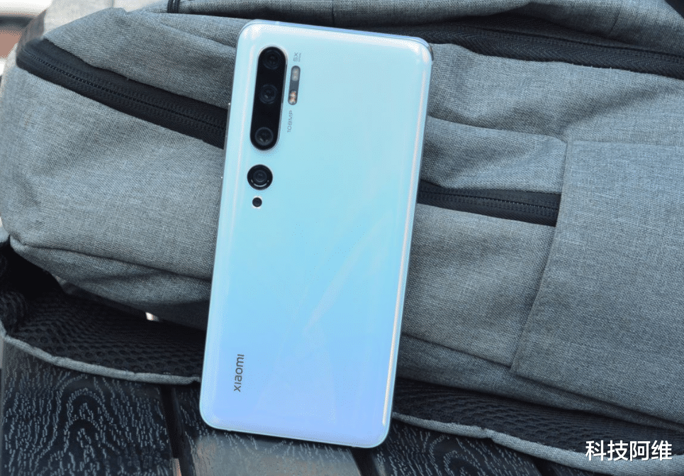 |128GB+5260mAh，现已跌至2558元，网友：这价格还买什么4G手机？