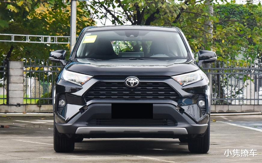 本田CRV|本田CR-V、丰田RAV4荣放、日产奇骏这三款家用SUV，你会怎么选？