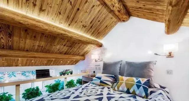 ##20㎡小复式公寓爆改，榻榻米客厅太实用！硬是住出两室一厅的感觉