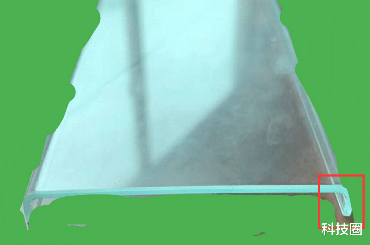 |外媒曝光华为Mate 40 Pro玻璃面板，或将全球首发120°瀑布屏