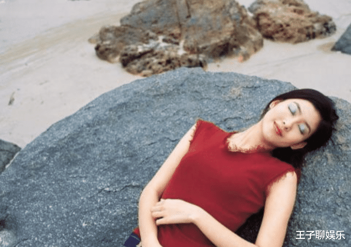 #玉女掌门人#香港“玉女掌门人”身体机能23岁，婚后不拍爱情片，怪不得老公宠上天