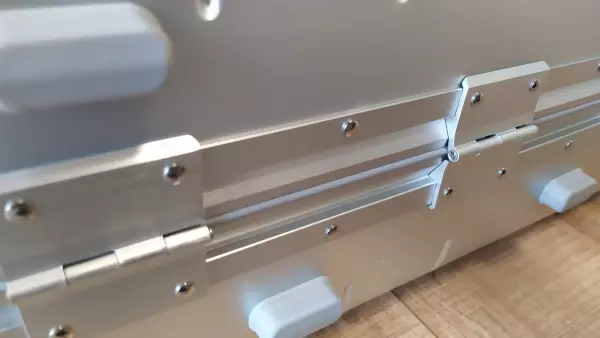 手环|高颜值的登机箱，给你钢铁侠般的呵护！