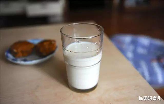 牛奶|4种牛奶被称“地沟油”，无营养还费钱，危害很大，家长却成箱买