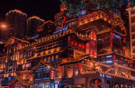 重庆|中国稳拿旅游第二的城市，却被网友吐槽：脏乱差，听听游客怎么说
