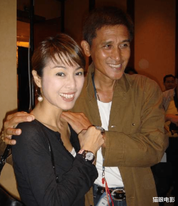 [米雪]64岁米雪与老友聚会，化浓妆遮老态，70刘松仁中风后罕露面