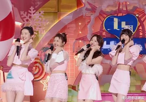 #张艺凡#张艺凡的“仙女妆”火了，表面看上去是眼泪，实则是美甲钻！