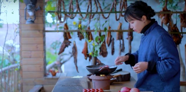 『李子柒』李子柒天猫店月销1个亿,难怪她不怕抄袭和碰瓷