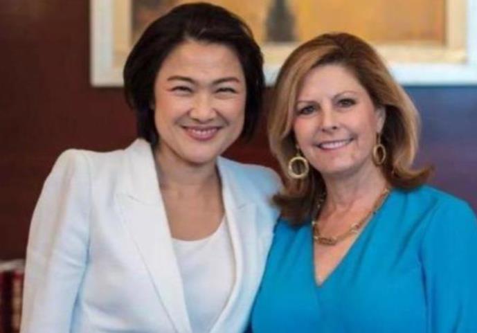 #美国#她曾给美国捐6亿, 对国内一分不捐, 今报应来了!